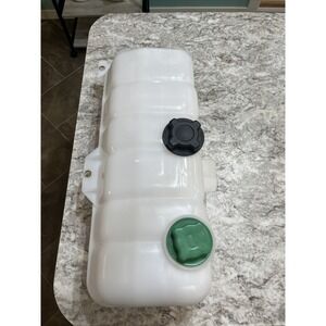 HIGH SOAR ENGINE COOLANT RESERVOIR BOTTLE TANK FOR VOLVO VHD, VN, VNM 2008-2018